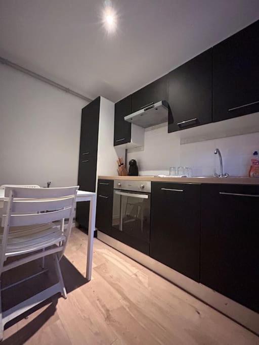 Charmant Studio A Руан Екстериор снимка